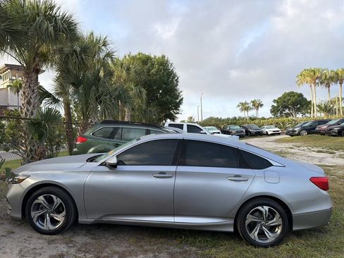 Used 2020 Honda Accord EX image 7