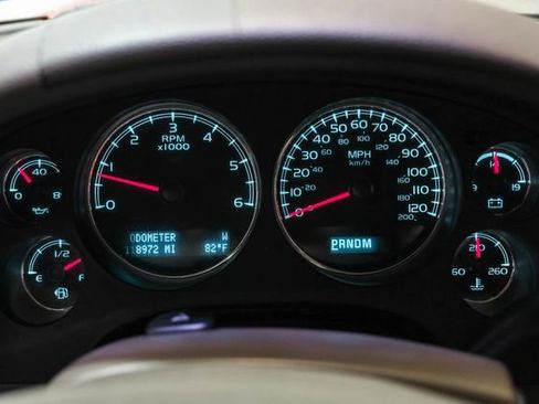 Used 2011 Chevrolet Avalanche LS RWD image 28