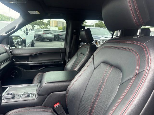 Used 2020 Ford Expedition Limited w/ Equipment Group 303A AWD/4WD image 9