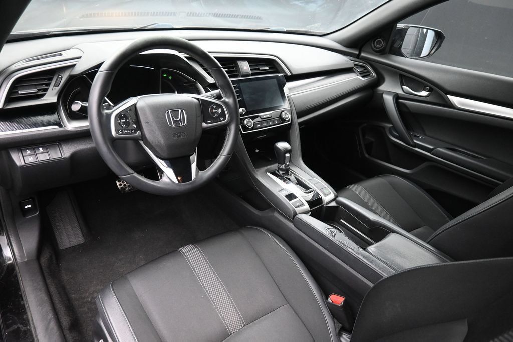Used 2020 Honda Civic Sport image 11