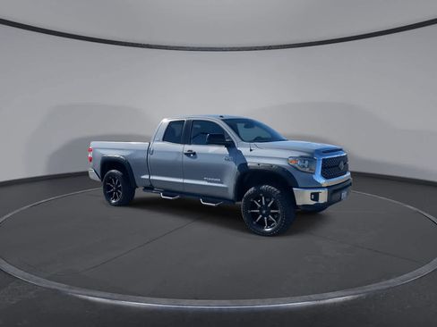 Used 2018 Toyota Tundra SR5 w/ TRD Off Road Package image 2