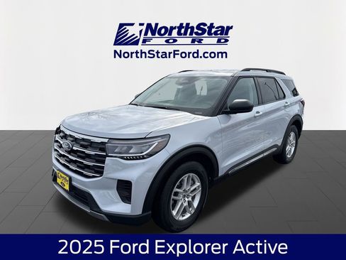 Used 2025 Ford Explorer Active image 1
