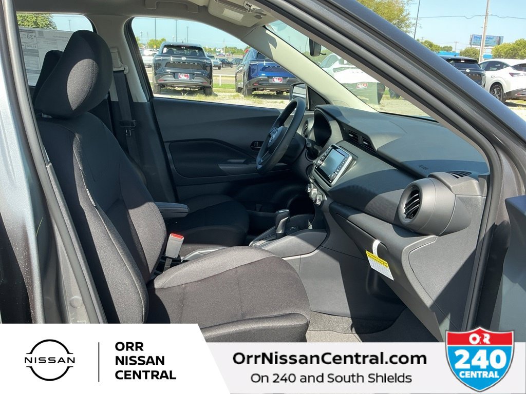 Used 2025 Nissan Kicks Play S FWD image 11
