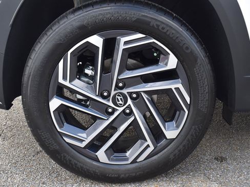 Used 2025 Hyundai Tucson Limited image 11