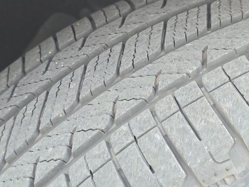 Used 2023 Acura MDX SH-AWD w/ Advance Package image 11