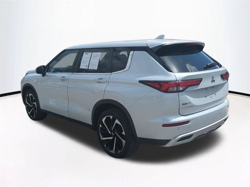 Used 2024 Mitsubishi Outlander SE Black Edition AWD/4WD image 7