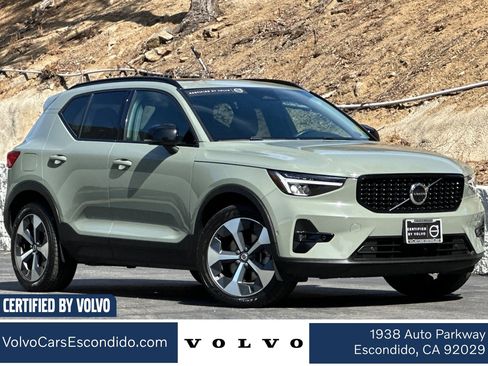 Certified 2023 Volvo XC40 B4 Ultimate FWD image 1