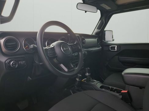 Used 2022 Jeep Gladiator Sport image 24