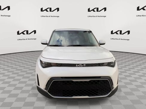 Certified 2023 Kia Soul LX FWD image 3