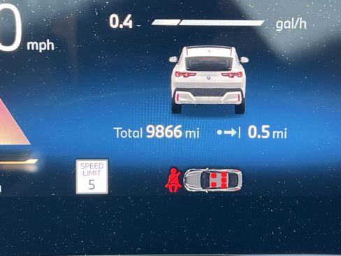 Used 2025 BMW X2 xDrive28i image 22