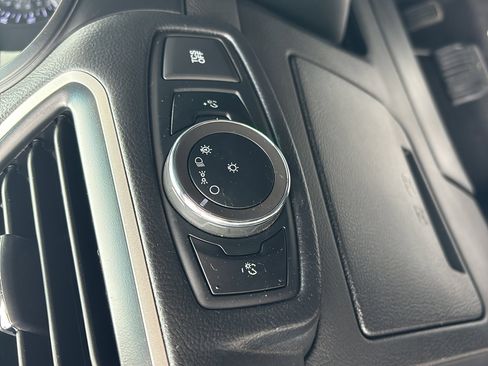 Used 2024 Ford Edge SEL image 13