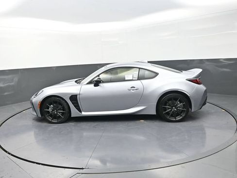 New 2025 Toyota GR86 Premium RWD image 4