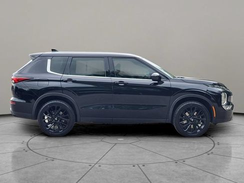 Used 2023 Mitsubishi Outlander SE Black Edition AWD/4WD image 13