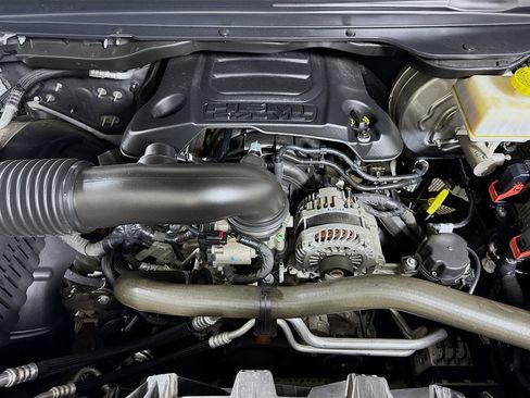 Used 2019 RAM 1500 Big Horn image 39