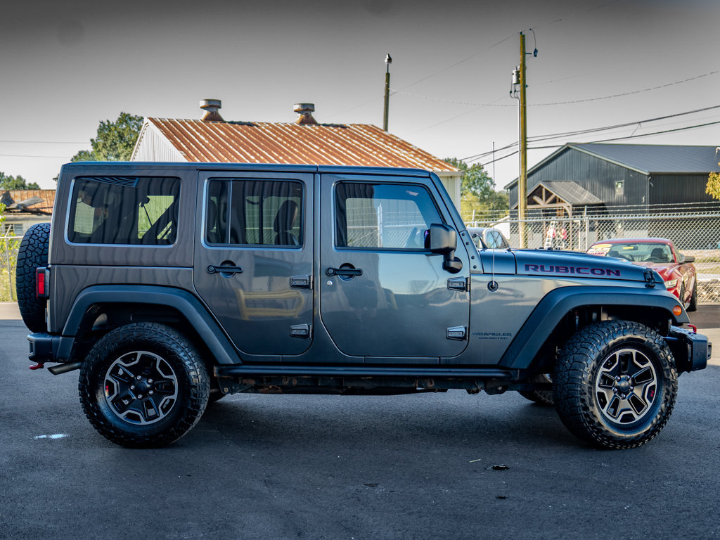 Used 2016 Jeep Wrangler Unlimited Rubicon AWD/4WD image 2