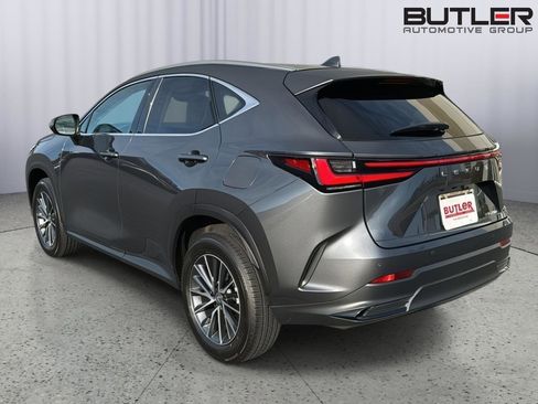 Certified 2025 Lexus NX 250 FWD w/ Towing Package (2000 Lbs) image 3