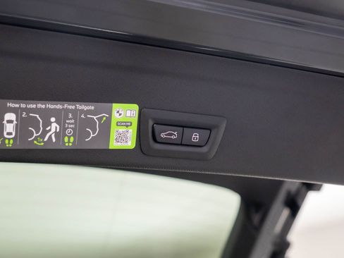 New 2026 BMW X6 M60i w/ Executive Package image 31