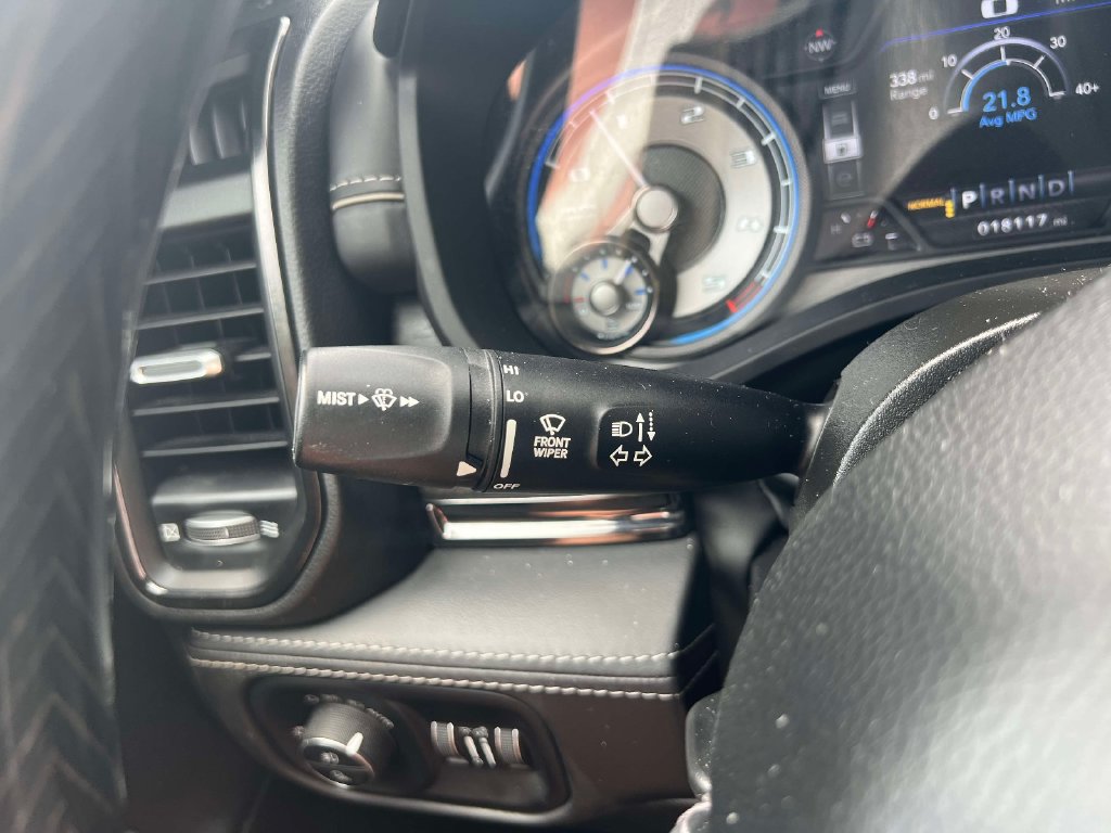 Used 2022 RAM 1500 Limited w/ Body Color Bumper Group AWD/4WD image 24