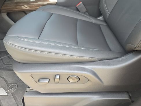 New 2026 Chevrolet Silverado 1500 RST AWD/4WD image 18
