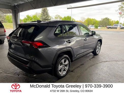 Used 2025 Toyota RAV4 LE AWD/4WD image 8