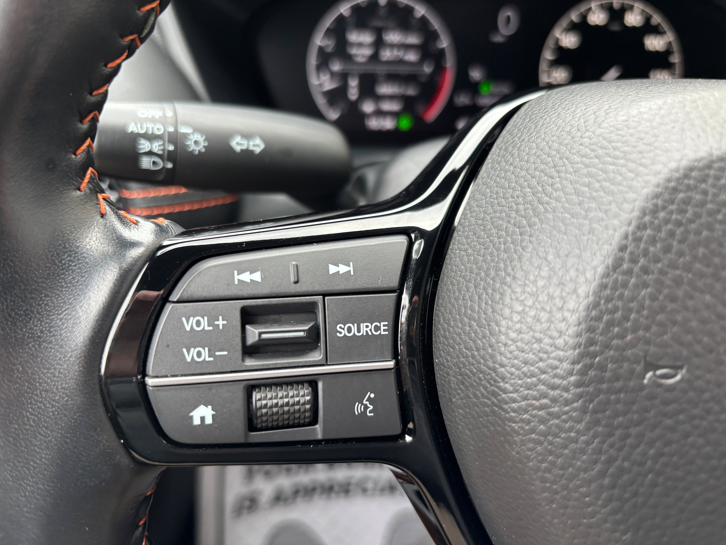 Certified 2025 Honda HR-V Sport image 16