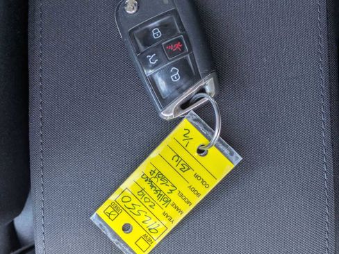 Used 2019 Volkswagen e-Golf SE w/ Driver Assistance Package FWD image 33