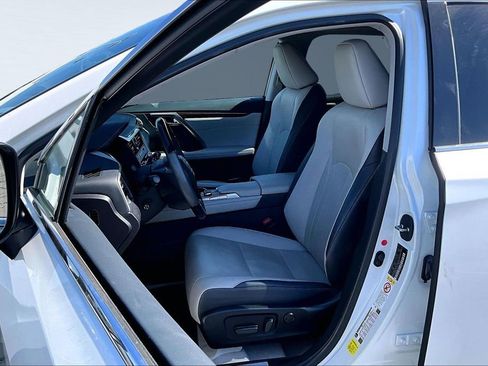 Used 2018 Lexus RX 450h F Sport w/ Premium Package image 3