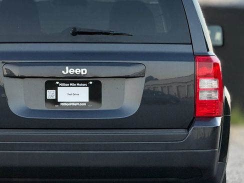 Used 2015 Jeep Patriot Sport w/ Power Value Group AWD/4WD image 14