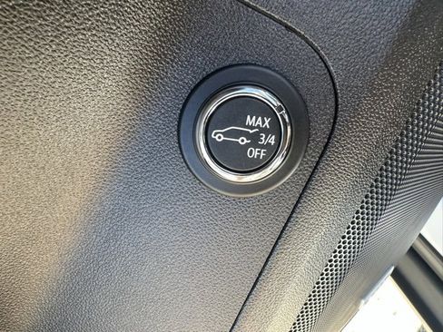 Certified 2023 GMC Acadia AT4 image 28