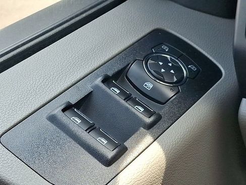 Used 2018 Ford F150 XL w/ Equipment Group 101A Mid AWD/4WD image 25