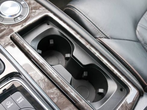 Used 2021 Nissan Armada Platinum w/ Captain's Chairs Package RWD image 26