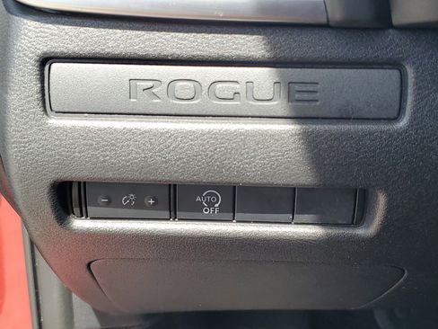 Certified 2025 Nissan Rogue S FWD image 22