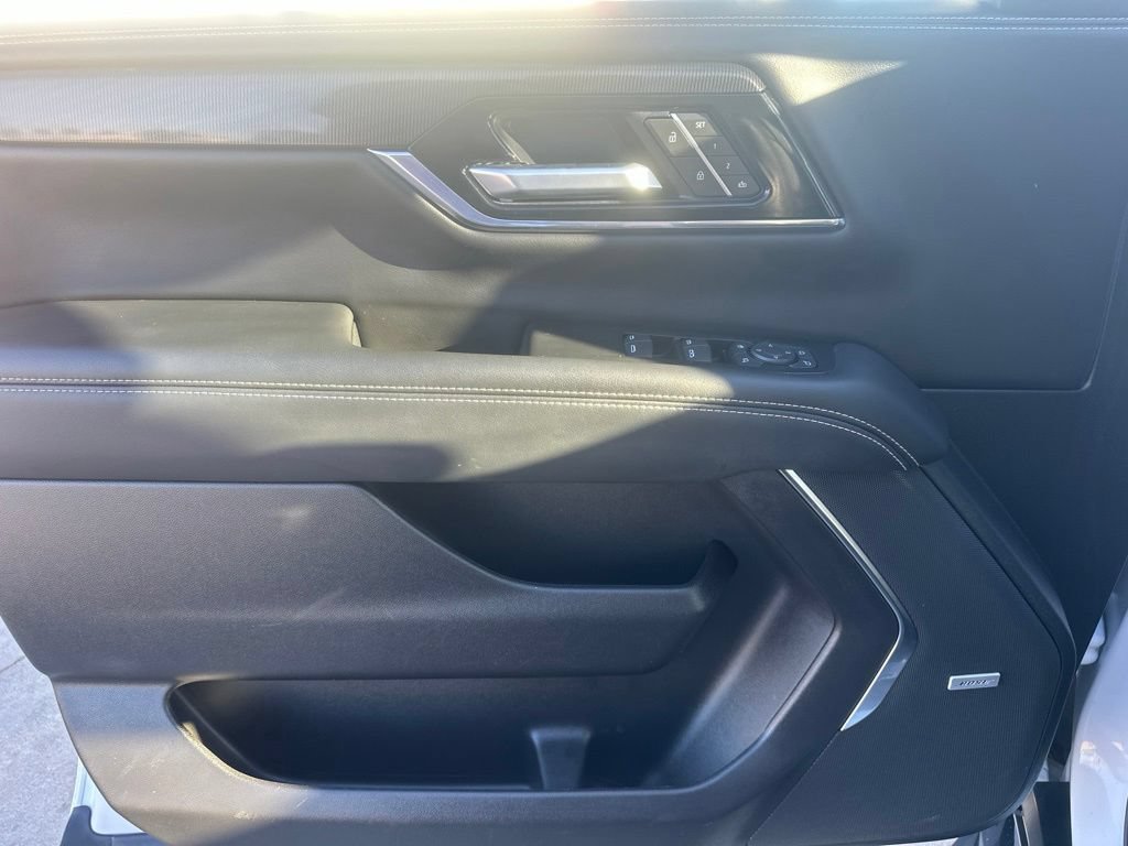 Certified 2025 GMC Yukon Elevation AWD/4WD image 15
