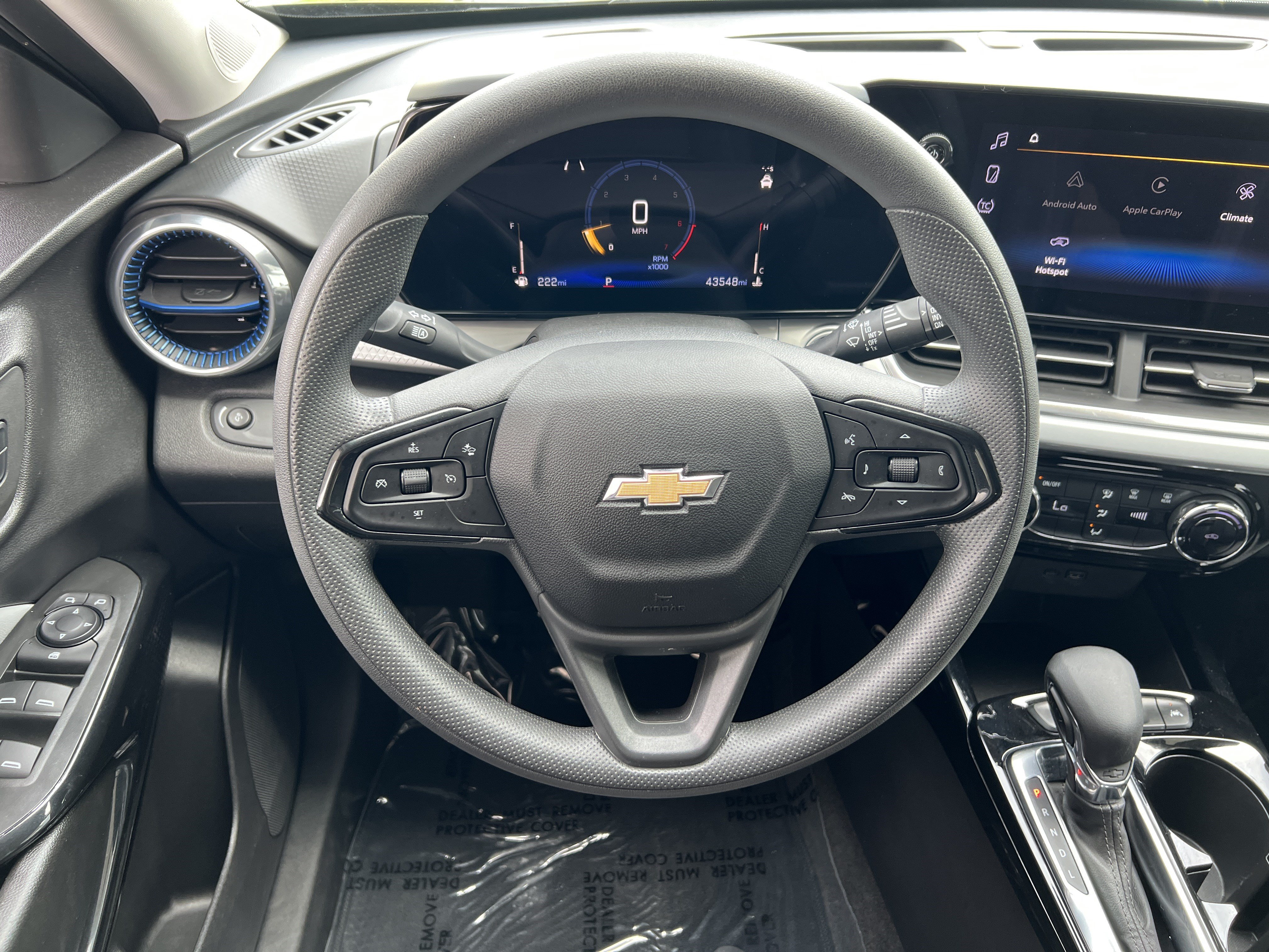 Used 2025 Chevrolet Trax LT FWD image 25