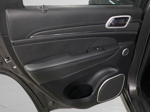 Used 2018 Jeep Grand Cherokee SRT AWD/4WD image 11