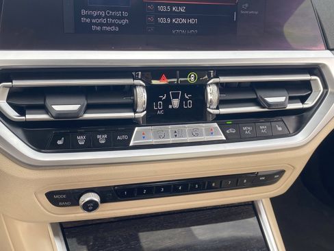 Used 2021 BMW 430i Coupe w/ Convenience Package image 27