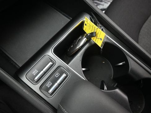 Used 2025 Hyundai Sonata SEL FWD image 27