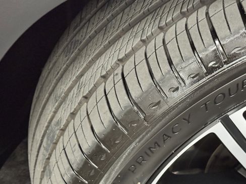 Certified 2025 Mercedes-Benz GLE 350 4MATIC image 19