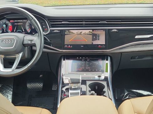 Used 2021 Audi Q8 Premium Plus w/ Premium Plus Package image 18