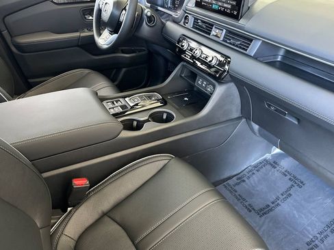 New 2025 Honda Pilot Elite image 19