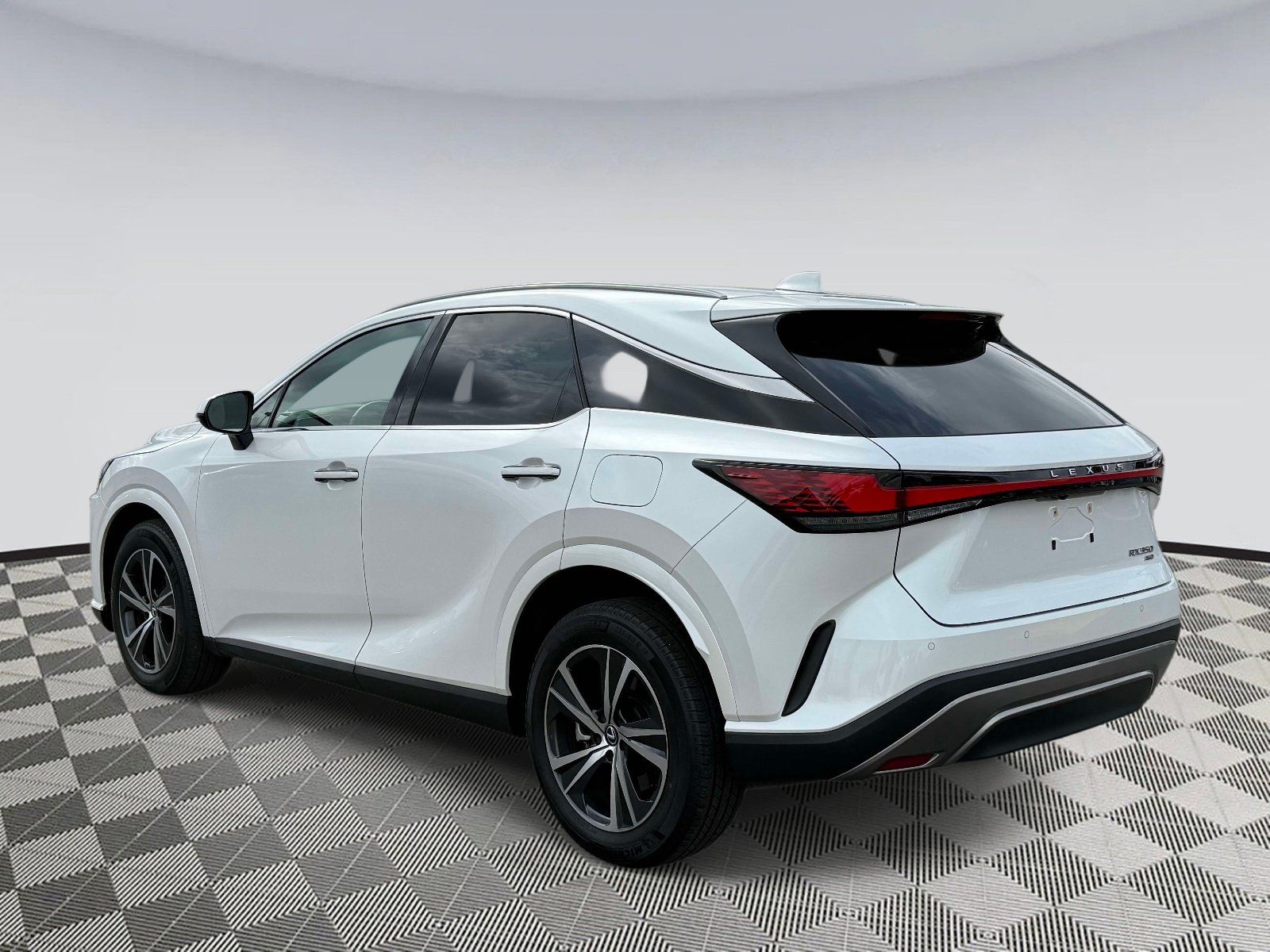 Used 2024 Lexus RX 350 Premium w/ Accessory Package (Z1) AWD/4WD image 3