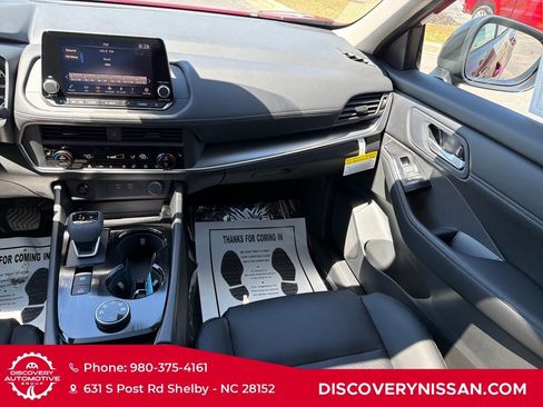New 2026 Nissan Rogue SV AWD/4WD image 33