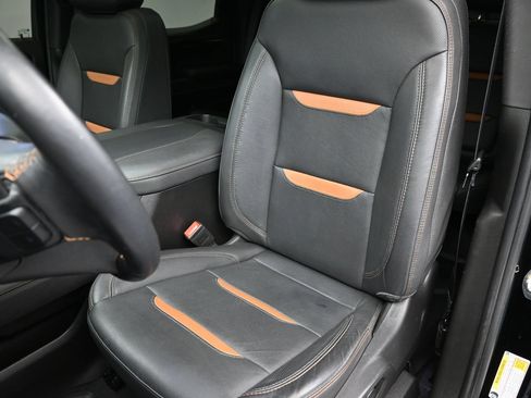 Used 2023 GMC Sierra 1500 AT4 w/ Technology Package AWD/4WD image 21