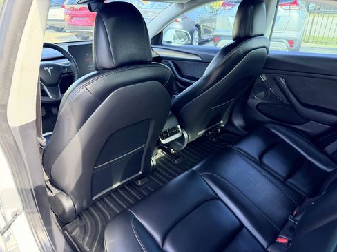 Used 2022 Tesla Model 3 Long Range AWD/4WD image 31