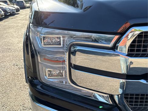 Used 2018 Ford F150 King Ranch w/ Equipment Group 601A Luxury AWD/4WD image 9