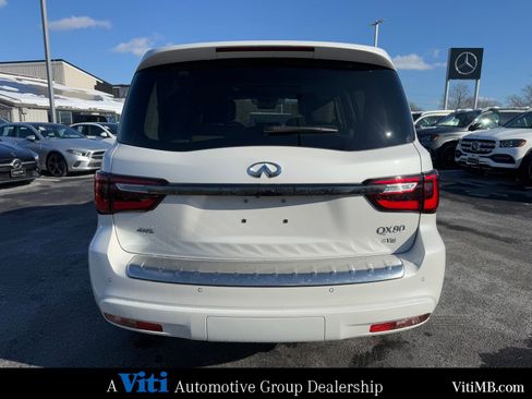 Used 2023 INFINITI QX80 Premium Select w/ Cargo Package image 7