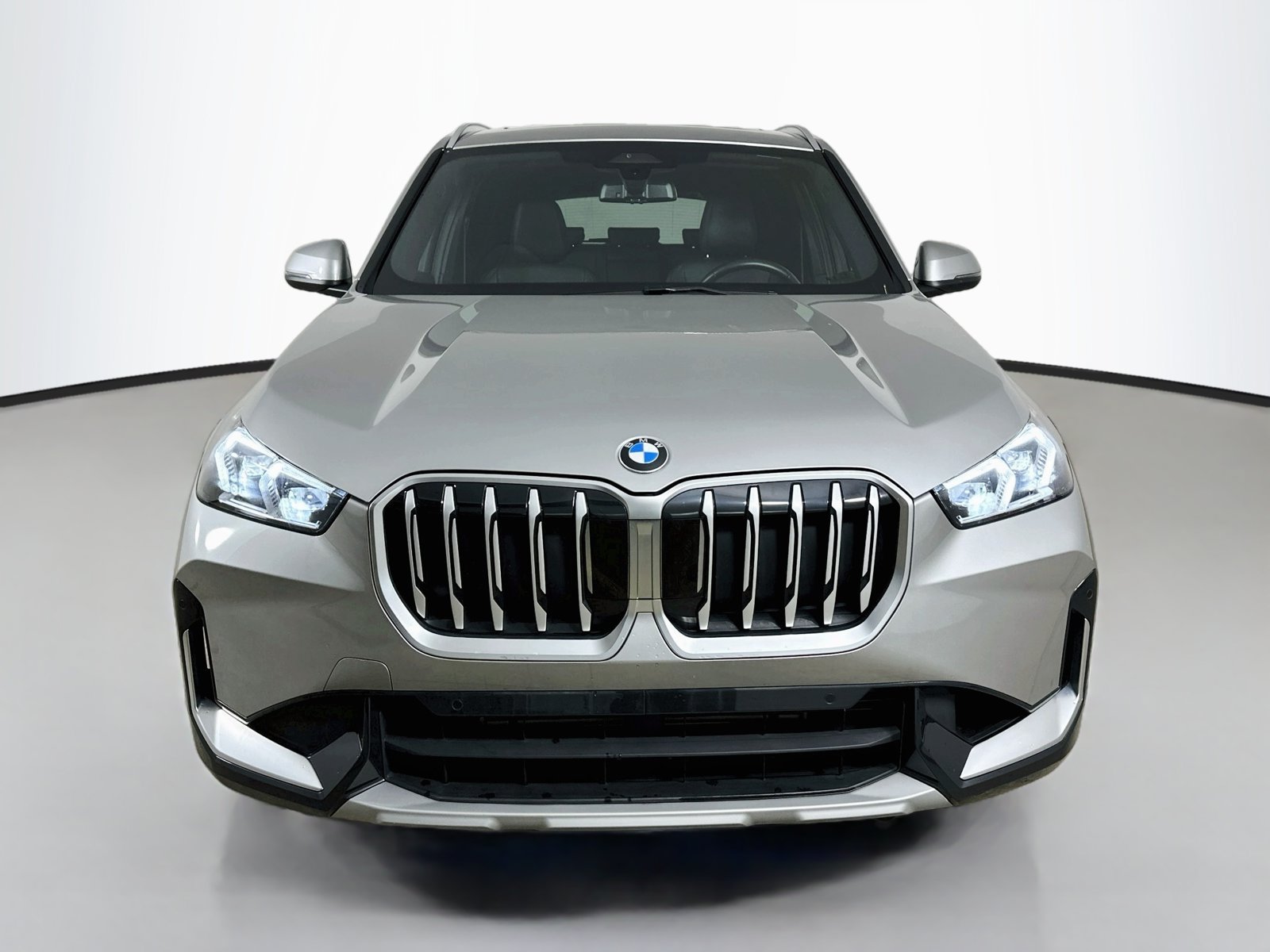 Used 2026 BMW X1 xDrive28i w/ Convenience Package AWD/4WD image 2