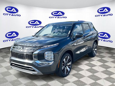 New 2025 Mitsubishi Outlander SE image 7