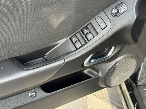 Used 2014 Chevrolet Camaro LT image 26