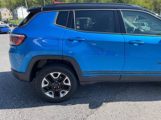 Used 2018 Jeep Compass Trailhawk w/ Navigation Group AWD/4WD image 8